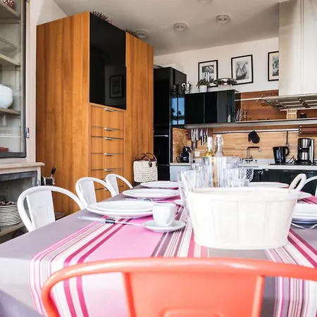 Hébergement de vacances Appartement terrasse 3*dominant St Martin de Ré Saint-Martin-de-Ré